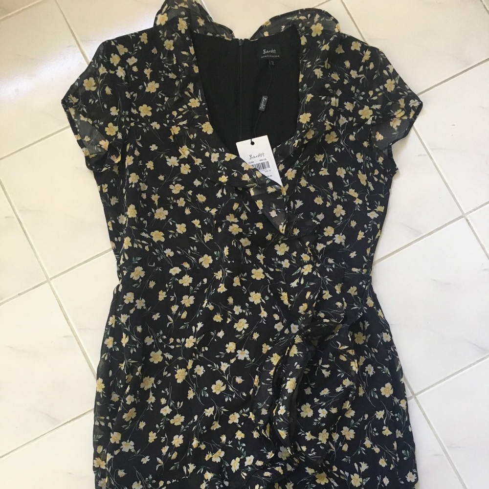 New with tags flowered sun dress